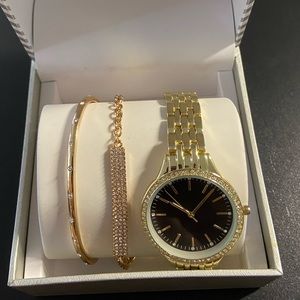 International Concept Bracelet Set